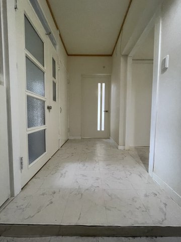 笹の台団地7棟の玄関|笹の台団地7棟（2LDK）