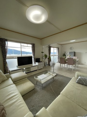 笹の台団地7棟の居間・リビング|笹の台団地7棟（2LDK）広いリビング！