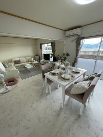 笹の台団地7棟の居間・リビング|笹の台団地7棟（2LDK）