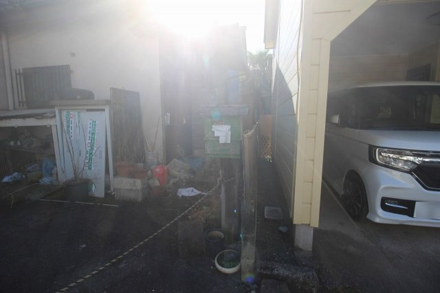 栃木市大平町牛久の外観|南側境界（2021年11月撮影）