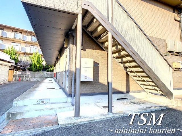 コンフォールヴィル木田元宮のエントランス