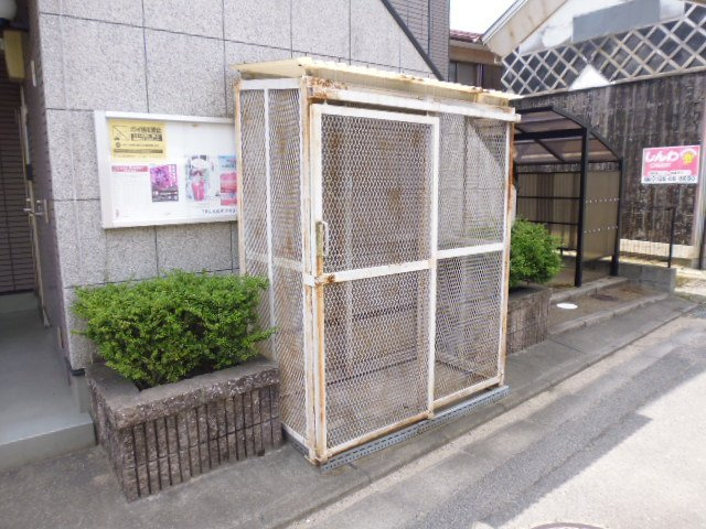 岡山市南区植松のアパートのその他共用部分|敷地内ゴミステーション