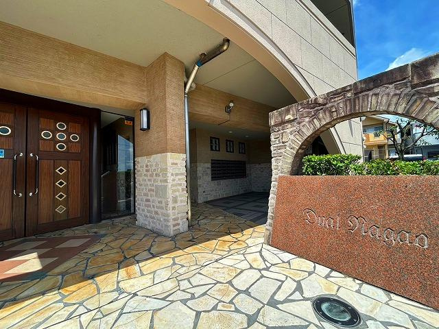 デュアル長尾のエントランス|エントランス■物件内覧・資金計画相談・住宅ローン相談、リフォーム相談、お問合せ受付中■
※当日・翌日のご内覧、ご相談はお電話でのお問合せがスムーズです！