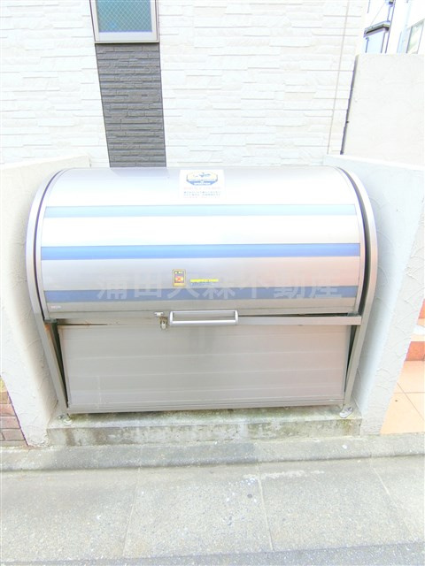 デュオメゾン蒲田のその他共用部分|ゴミ捨てBOX