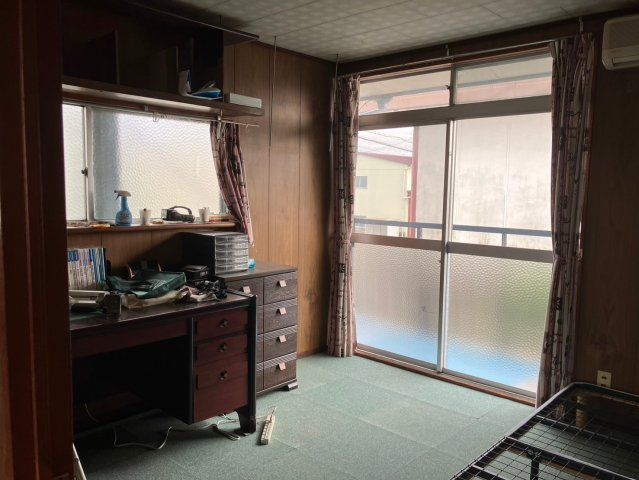 【商談中】中古戸建　大垣市貝曽根町　昭和49年築の和室|2階