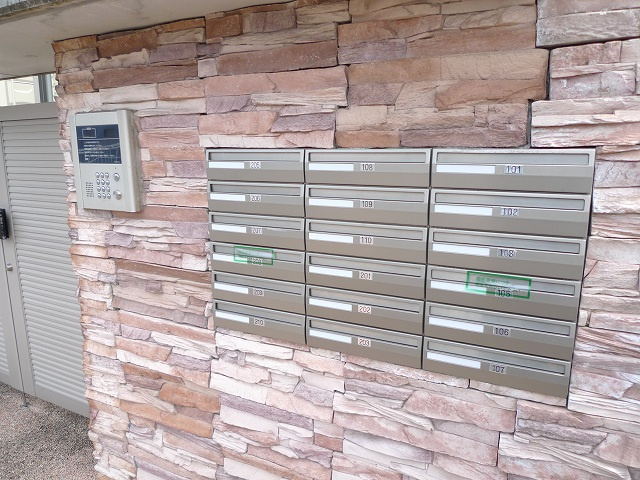 パラディスのエントランス|オートロック完備