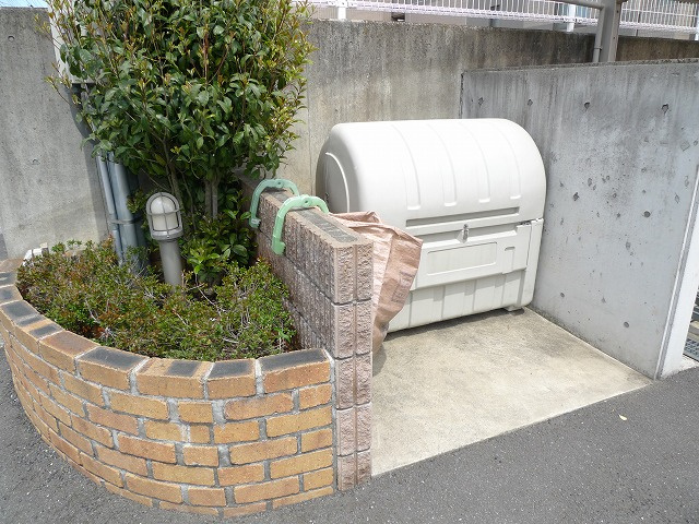パラディスの設備|敷地内ゴミ置き場