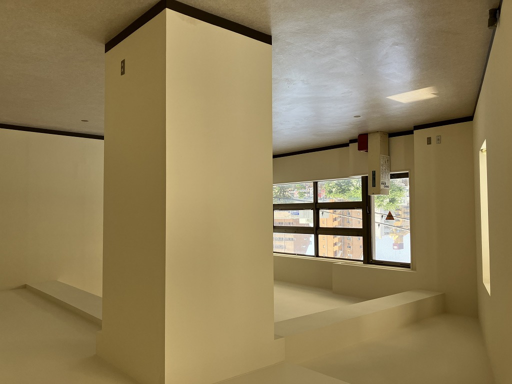 高山ビルの内装