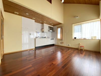 【居間・リビング】 | 深谷市東方　中古住宅   | 現地(2024年9月撮影)