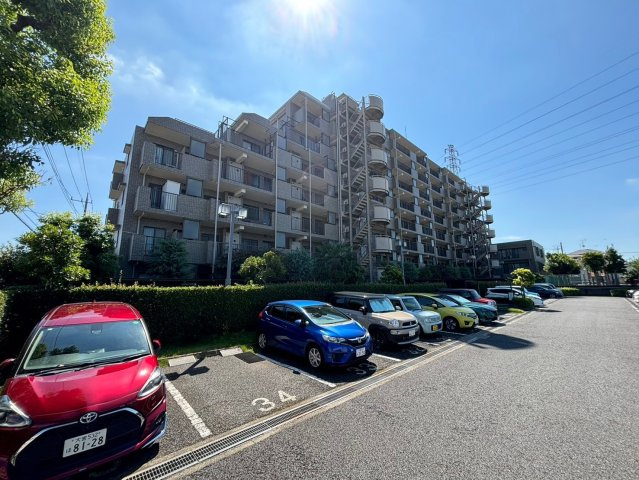 コスモ鴻巣の外観