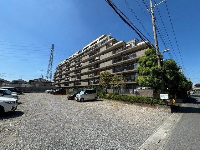 コスモ鴻巣の外観