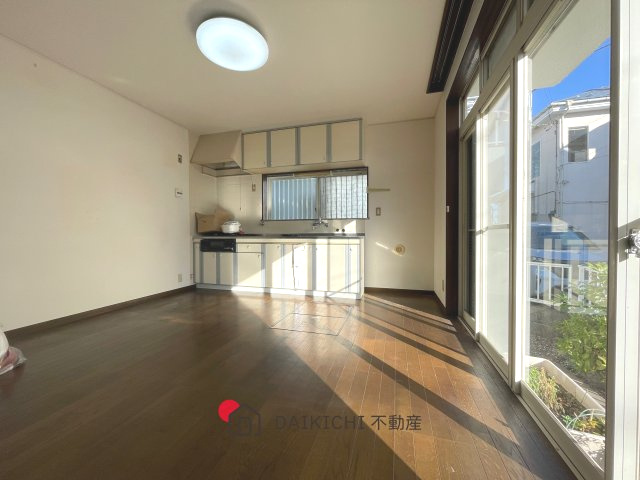 【居間・リビング】 | 熊谷市原島　中古戸建