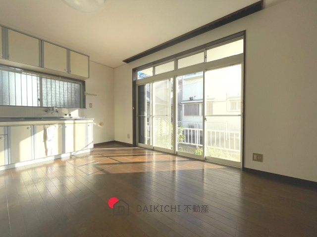 【居間・リビング】 | 熊谷市原島　中古戸建