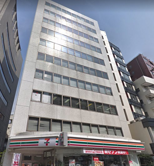 芝ワカマツビルの外観