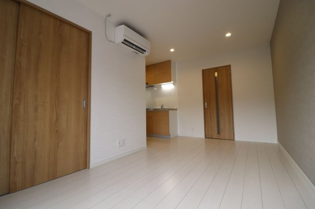 【内装】 | Crecia下原 | 別号室の写真になります。現況優先。