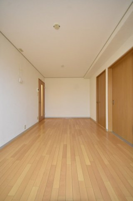 【居間・リビング】 | メトロハイツ花くま