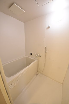 【浴室】 | メトロハイツ花くま