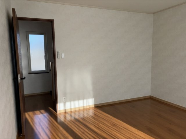 【寝室】の画像