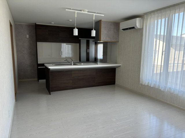 【居間・リビング】の画像