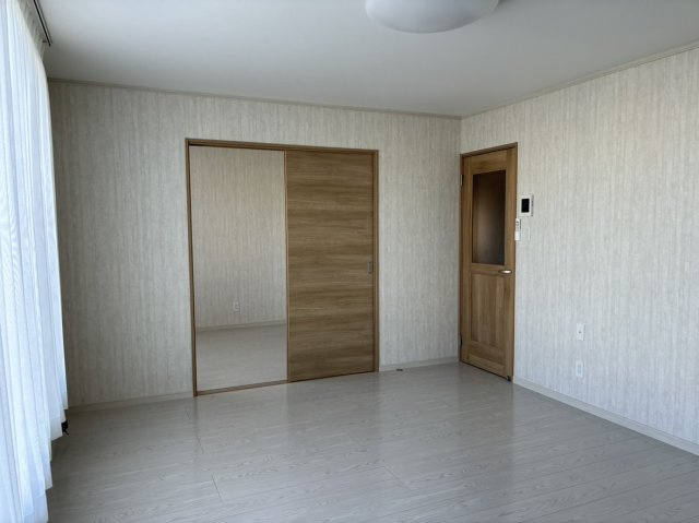 【居間・リビング】の画像