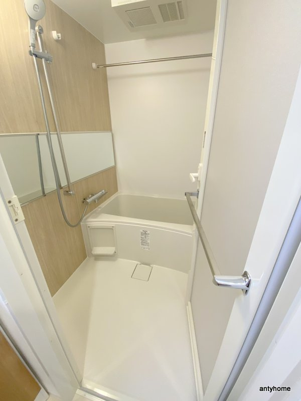 スプランディッド新大阪VI　仲介手数料無料の浴室