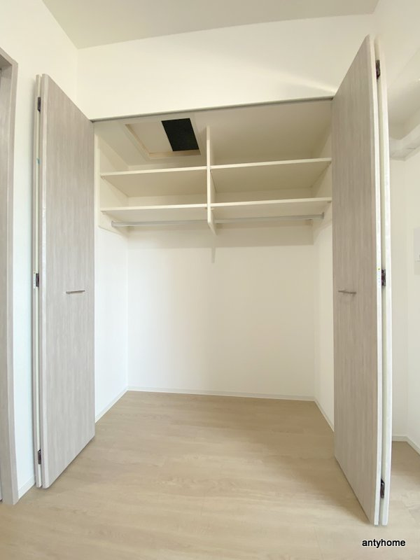 スプランディッド新大阪VI　仲介手数料無料の収納