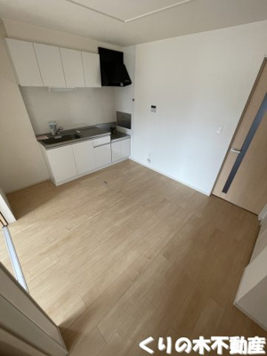 【居間・リビング】 | エトワール | こちらの居間で趣味の時間をお楽しみください