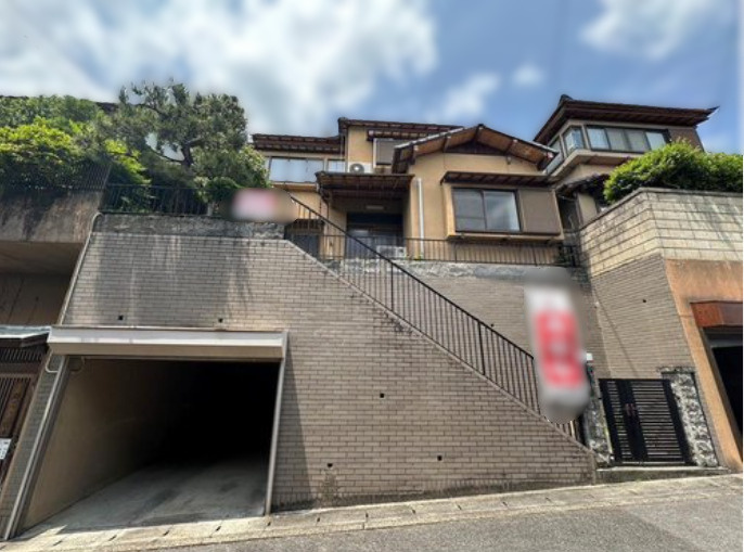 大宮薬師山東町中古一戸建の前面道路含む現地写真