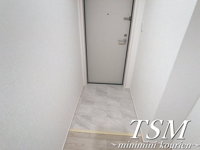 フジパレス上神田Ⅱ番館の玄関