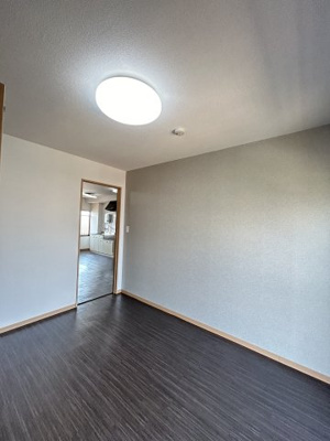 【洋室】 | 辰己マンション