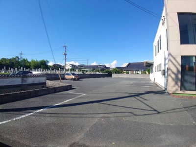 【駐車場】 | 亀浦5丁目貸事務所