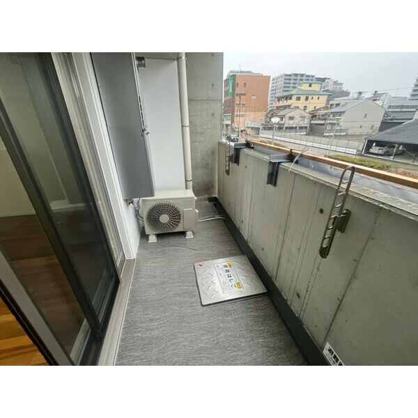 ビーフォレスト姫路EASTのバルコニー