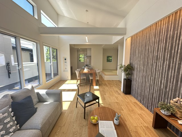 鎌倉市鎌倉山3丁目 デザイナーズハウスのその他|二号棟の写真になります