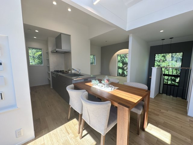 鎌倉市鎌倉山3丁目 デザイナーズハウスのその他|二号棟の写真になります