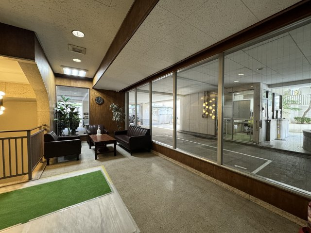 シャトー文京のエントランス