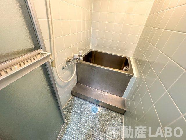 シュロス浅川の浴室