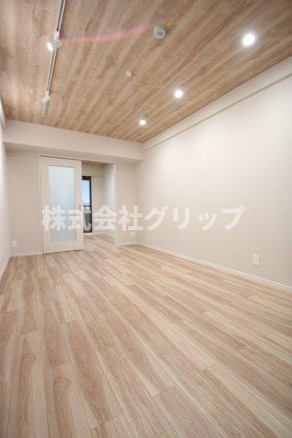 オーベル川崎の居間・リビング