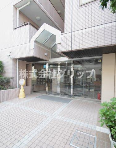 オーベル川崎のエントランス