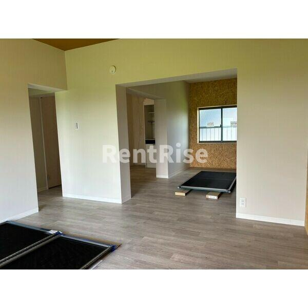 菅原ビルの居間・リビング