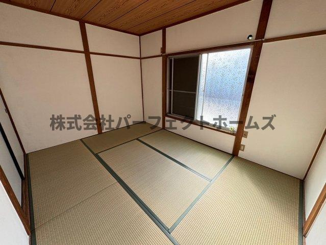 倉治3丁目戸建　賃貸の和室|畳の上でゆっくりとくつろげる和室です