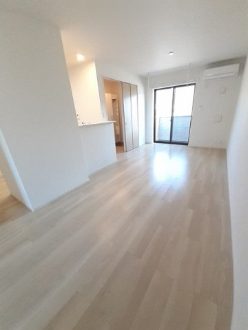 ラ・フェリーチェⅢの居間・リビング|広いリビング★