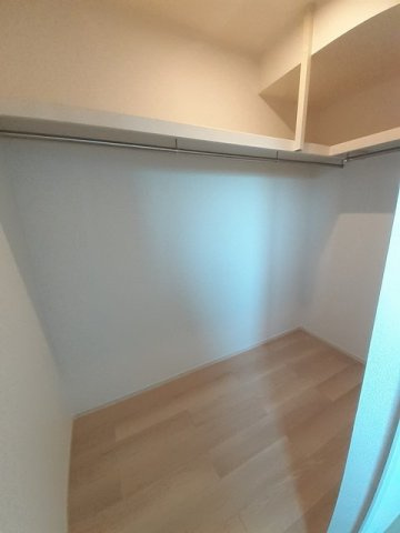 ラ・フェリーチェⅢの収納|ウォークインクローゼットなので収納豊富です★