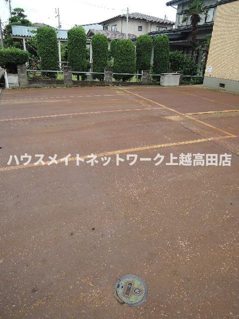 ハイカムールの駐車場|消雪付駐車場