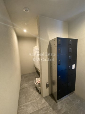 【その他共用部分】 | ハイデンス梅ヶ枝 | エントランスには荷物の受け取りに便利な宅配ボックス設置！