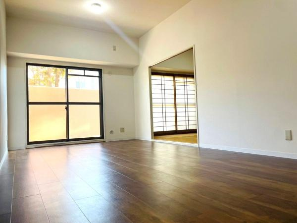 【居間・リビング】 | アクアコート貝塚　中古マンション