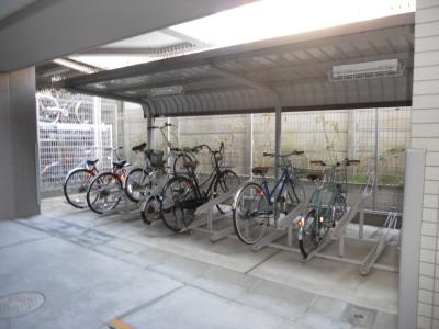 エイペックス京都駅前の駐車場|駐輪場
