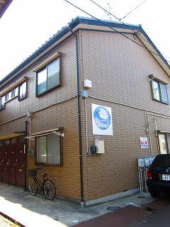 新潟市中央区米山のアパートの外観