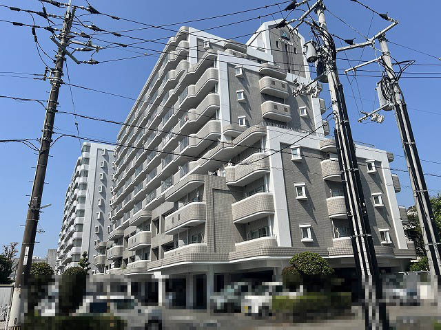 サーパス旭町の外観