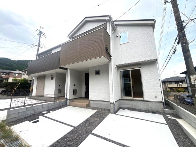 ◆角地◆南向きバルコニーにつき陽当り良好◆駐車２台可能◆大津市滋賀里一丁目１期の外観|外観