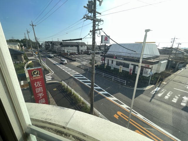 滝の水店舗　1棟3階建てビルの展望